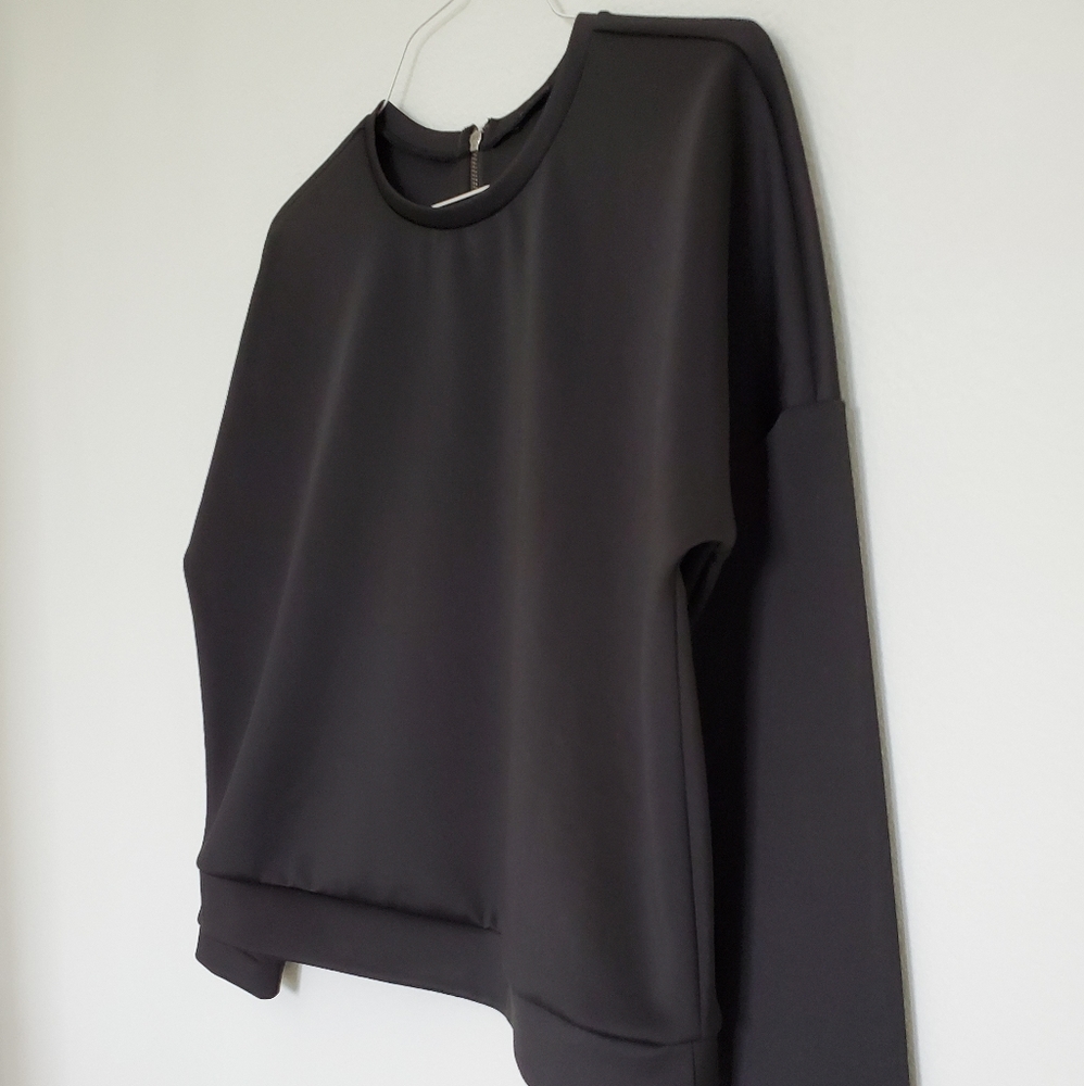 BCBGeneration Long Sleeve Pullover Shirt in Black - Picture 5 of 10